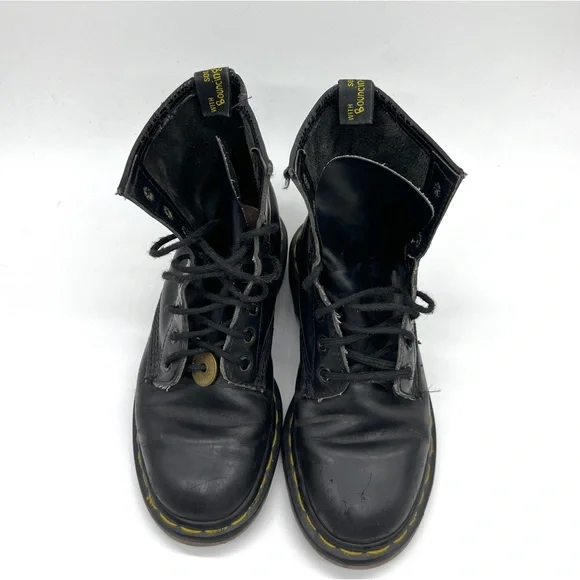 Vintage Made in England Dr. Marten Lace Up Boots - Picture 5 of 15